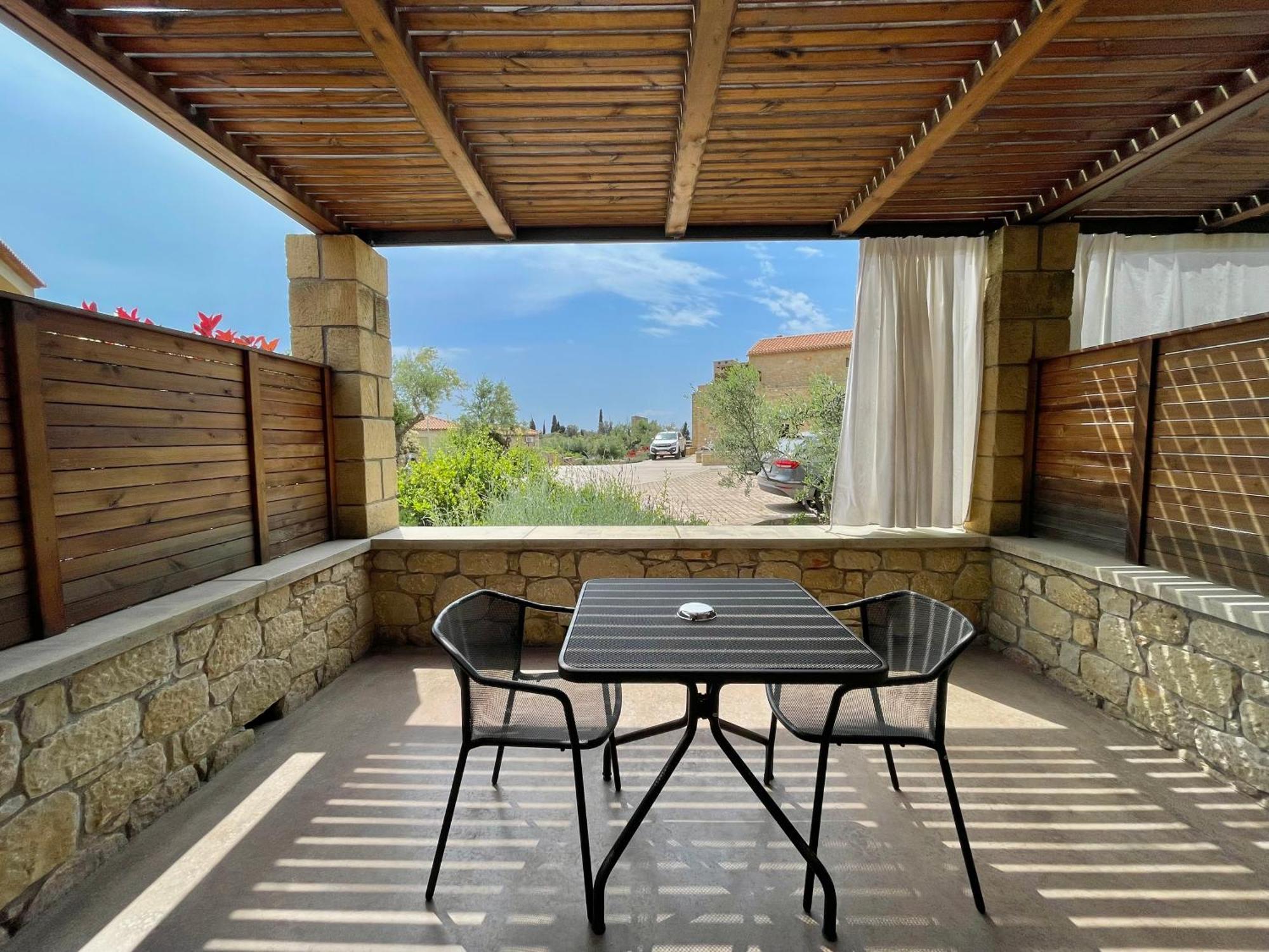 Diapori Suites Hotel Kardamyli Exterior photo
