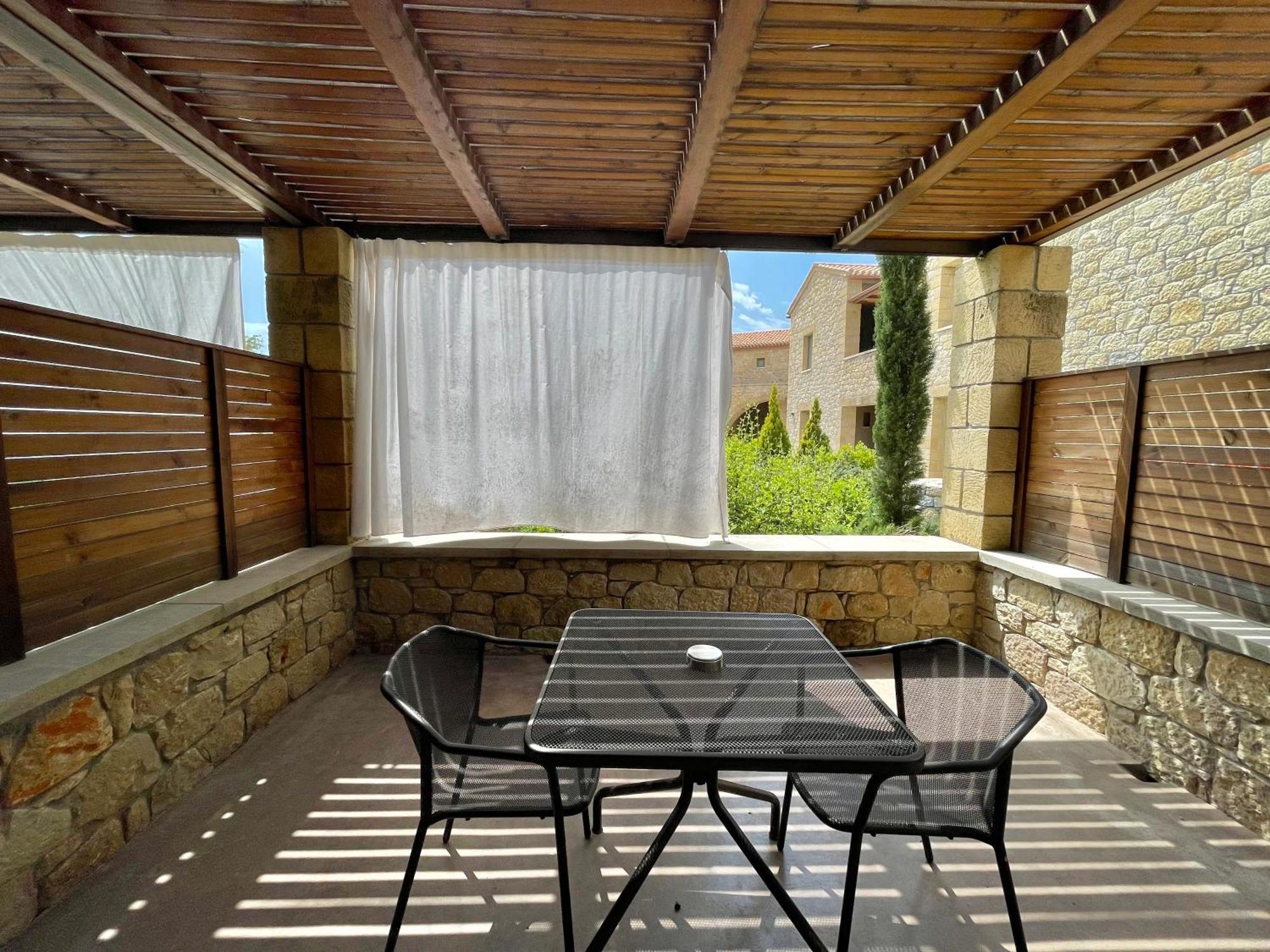 Diapori Suites Hotel Kardamyli Exterior photo